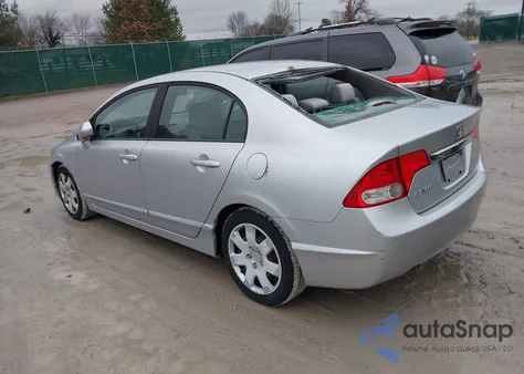 2010 Honda Civic Lx z USA, uszkodzony, nr VIN 19XFA1F56AE084849